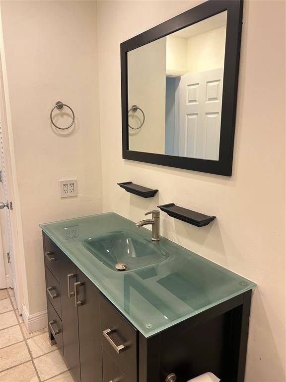 Oakland Park, FL 33334,2970 NE 16TH AV #408