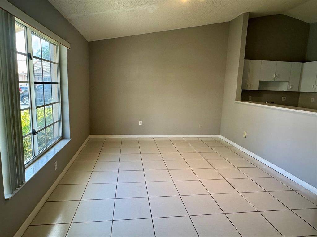 Hallandale Beach, FL 33009,500 NE 3rd St #112