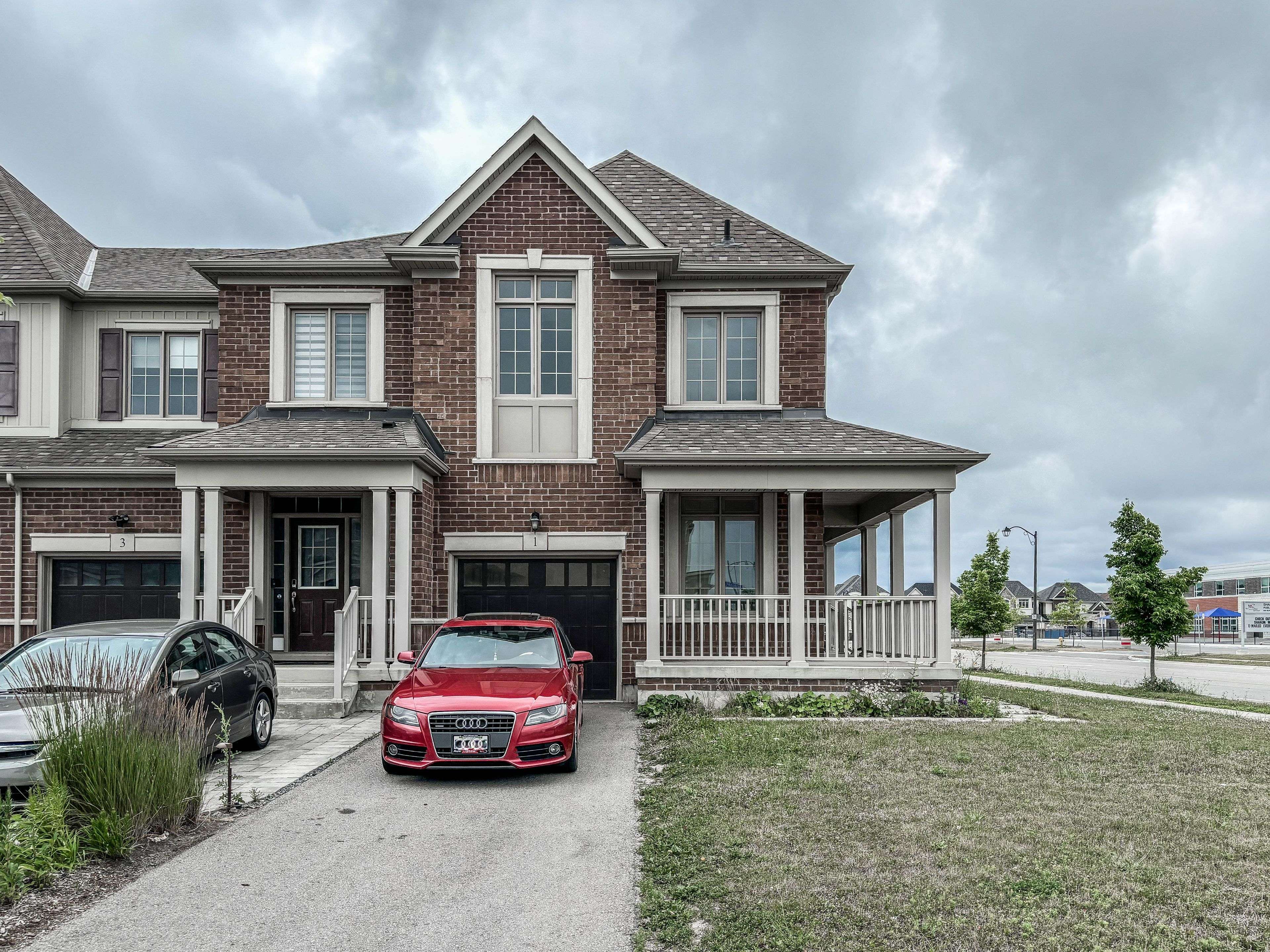 1 Briarfield AVE, East Gwillimbury, ON L9N 0P5