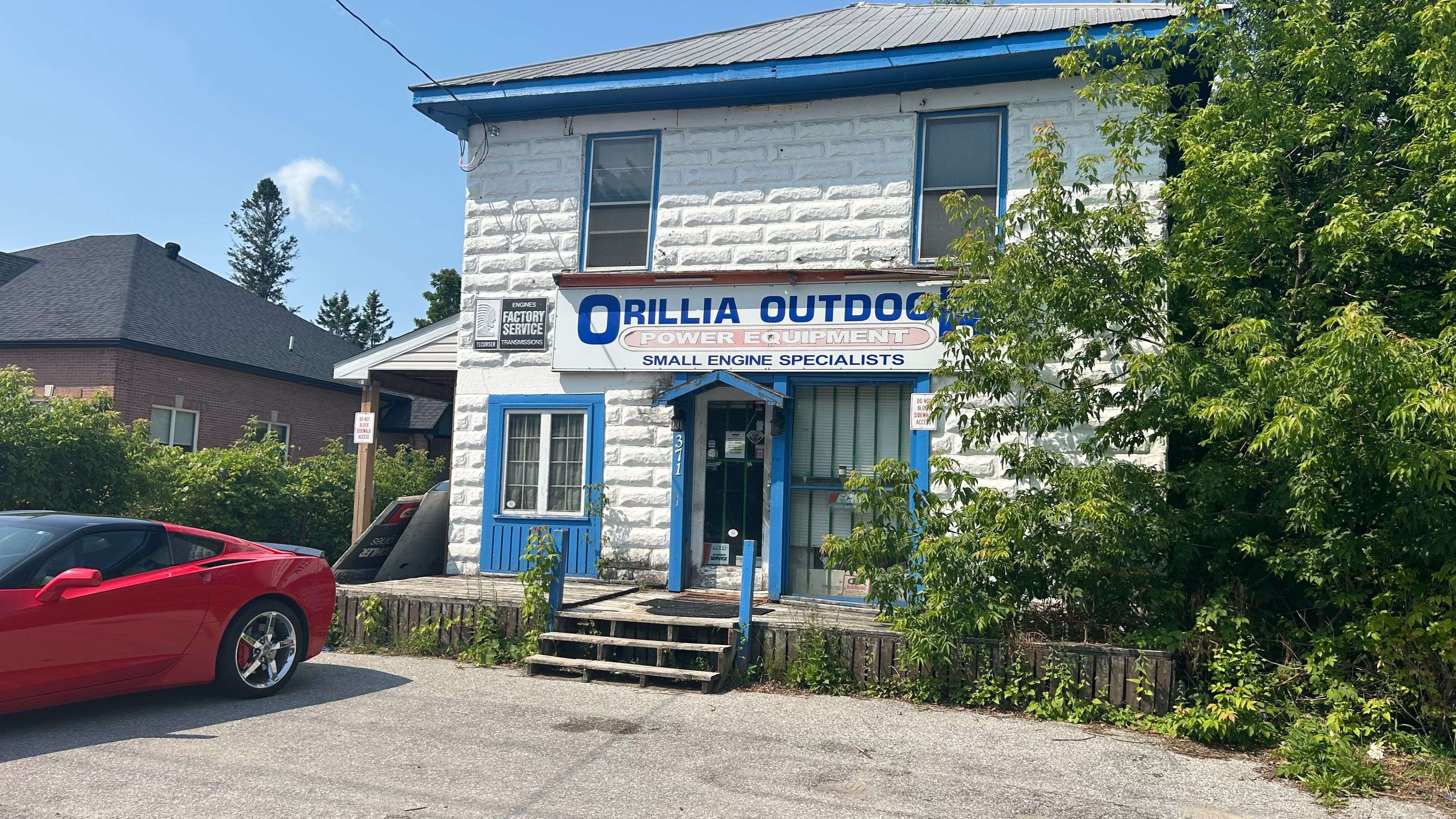 Orillia, ON L3V 5E5,371 West ST N
