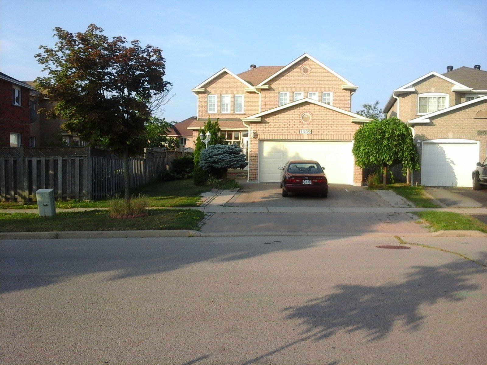 1509 Daniel Creek RD, Mississauga, ON L5V 1T7