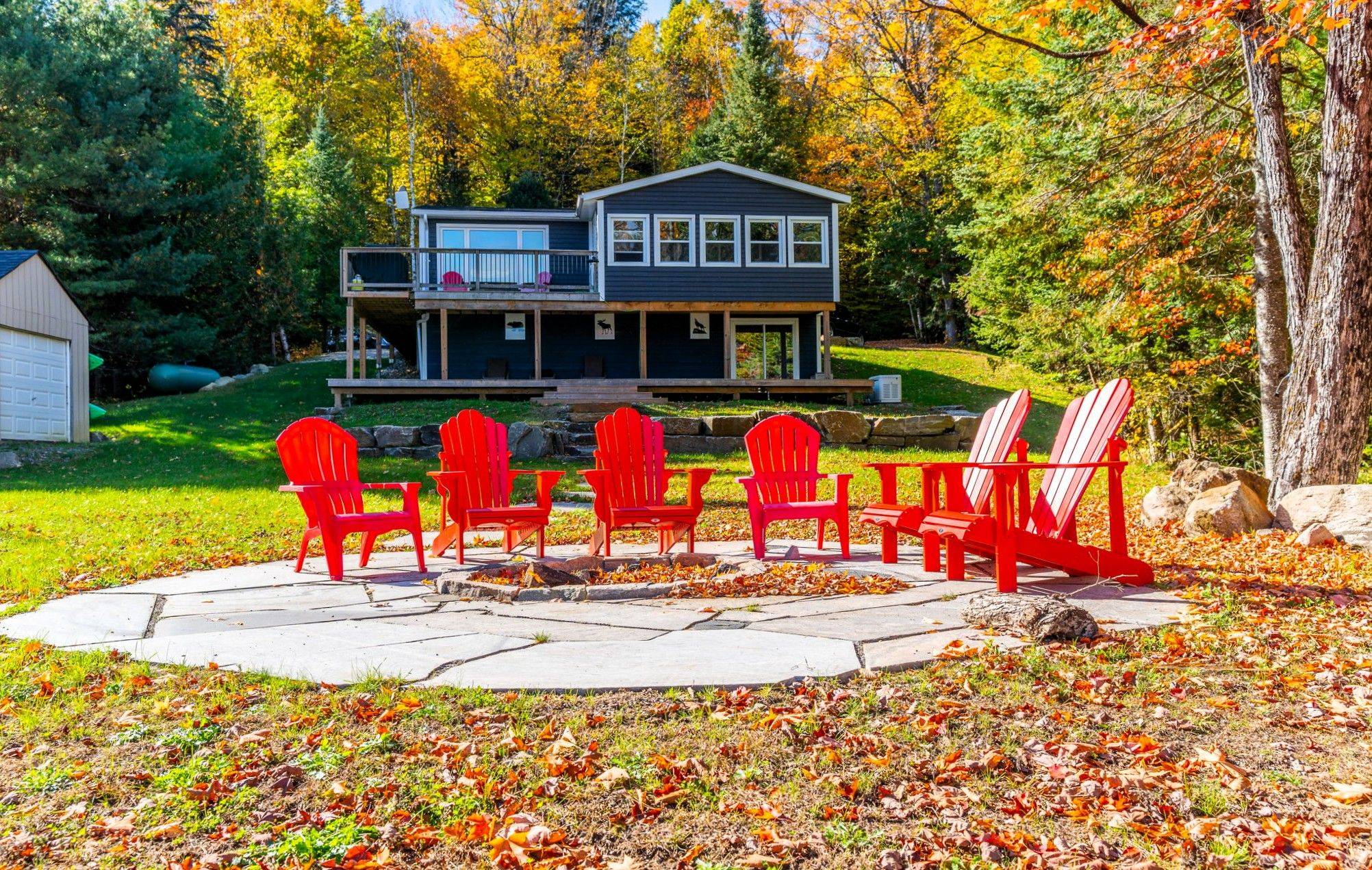 1060 Inawendawin RD, Lake Of Bays, ON P0A 1E0