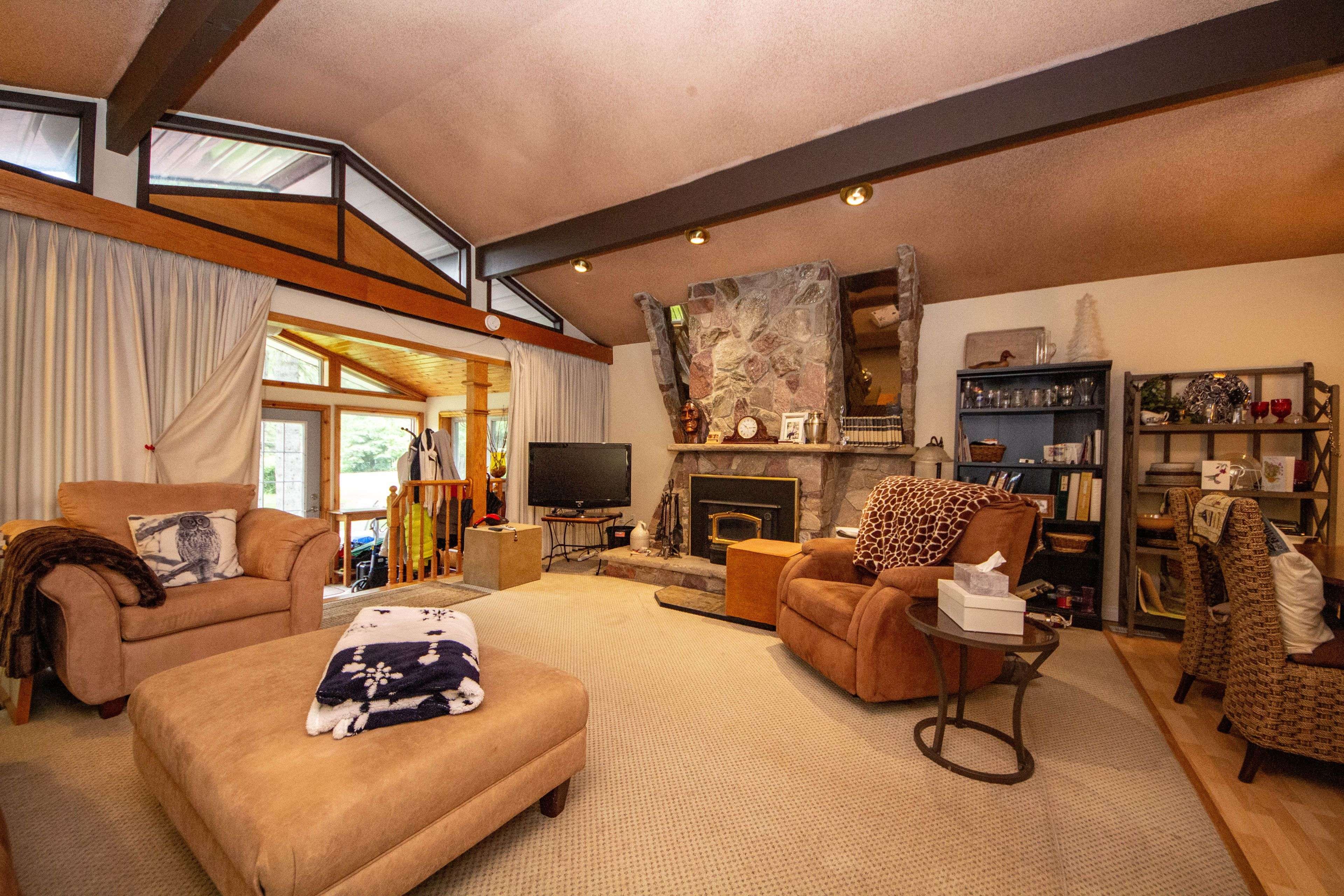 Trent Lakes, ON K0M 1A0,12 Alpine CRES