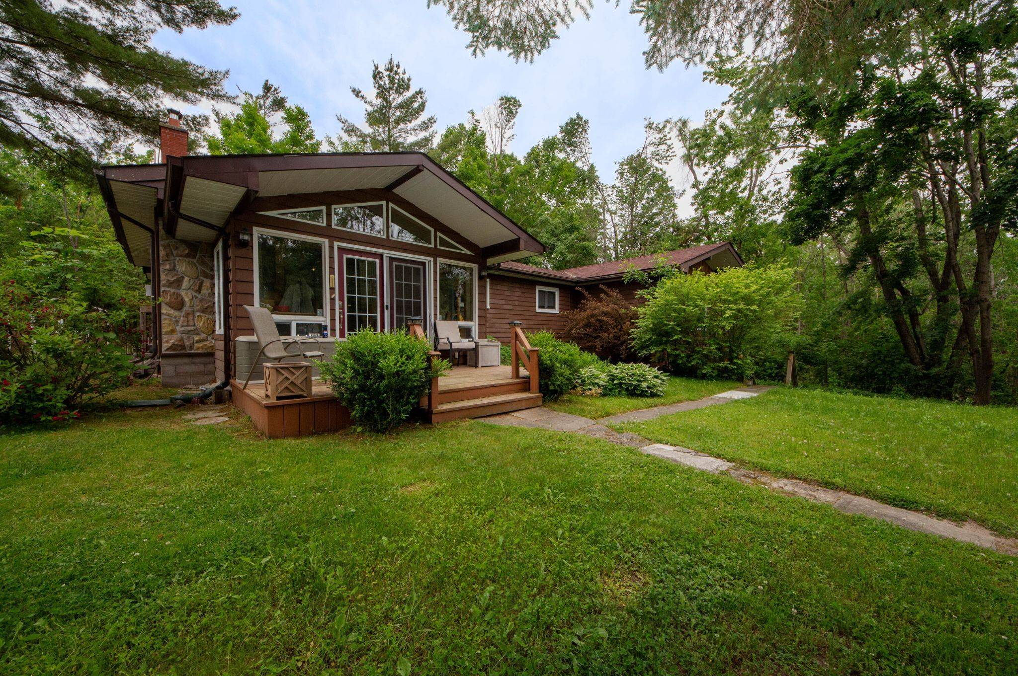 Trent Lakes, ON K0M 1A0,12 Alpine CRES