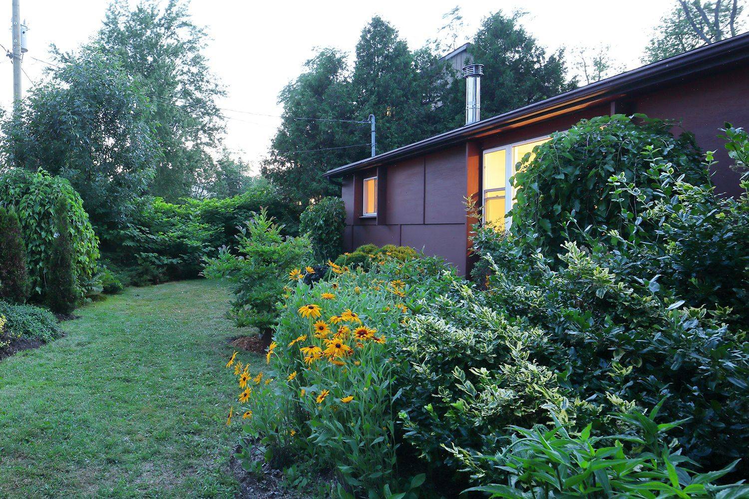 756 EDGEMERE RD, Fort Erie, ON L2A 1A4