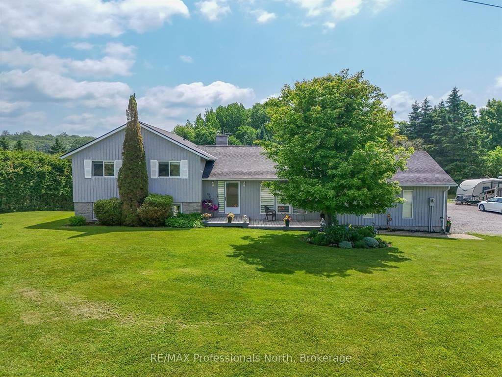 Bracebridge, ON P1L 1C5,1287 Golden Beach RD