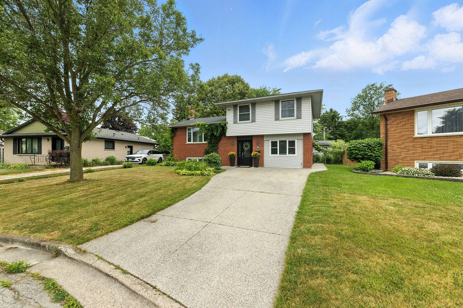 St. Thomas, ON N5P 3X4,6 Pinehurst PL