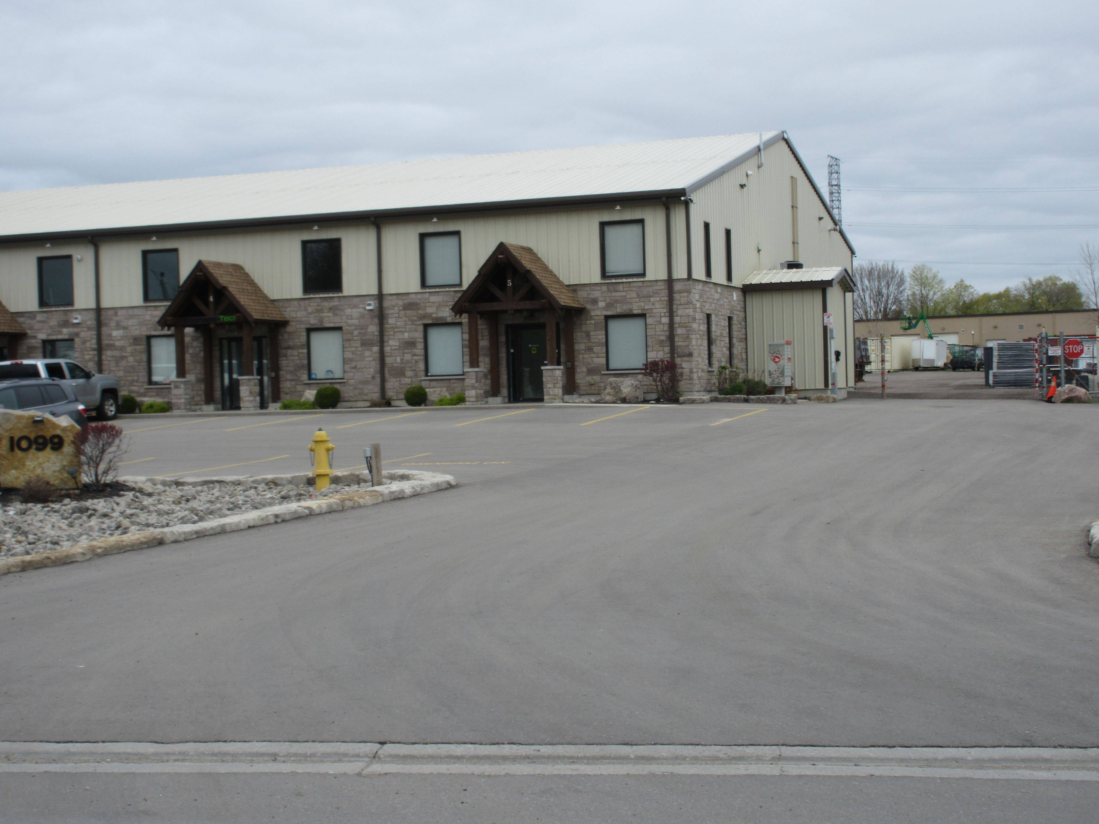 Woodstock, ON N4V 0A2,1099 Commerce WAY #5