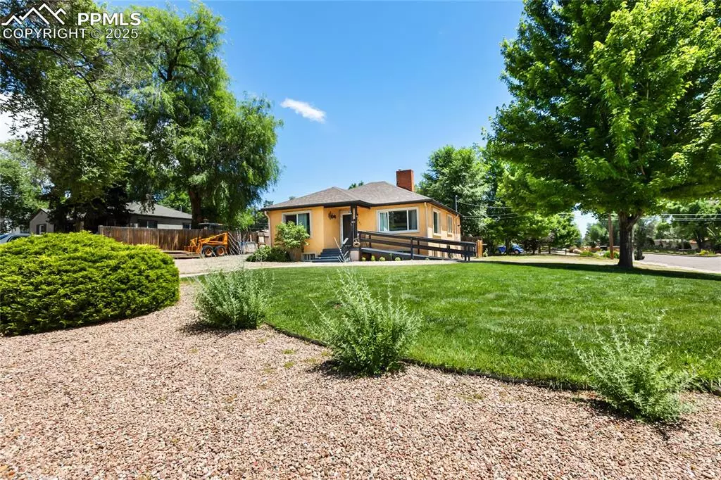Colorado Springs, CO 80909,1007 Iowa AVE