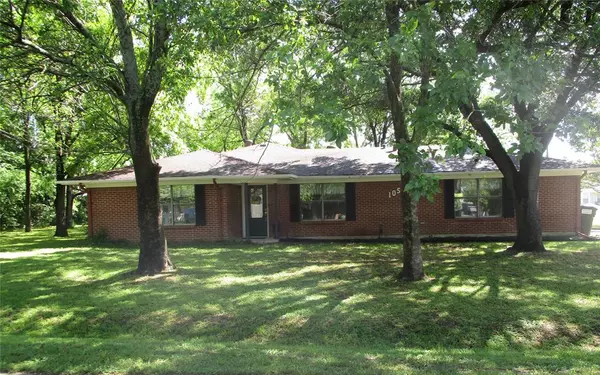 105 S Adams Street, Kemp, TX 75143