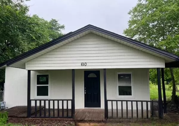 Alvarado, TX 76009,610 S Spears Street