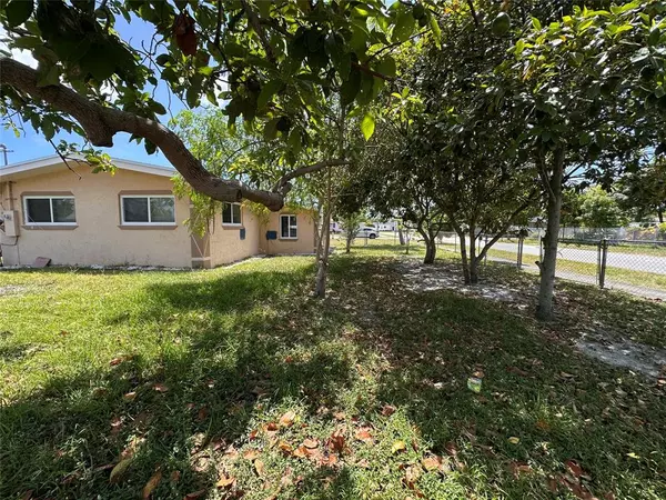 North Miami Beach, FL 33162,17150 NE 4th Pl