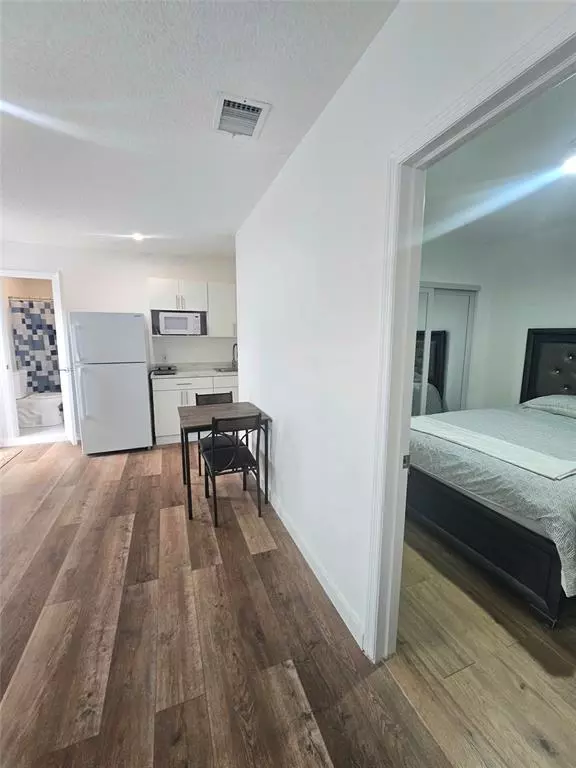 Pembroke Pines, FL 33026,2001 NW 111th Ter