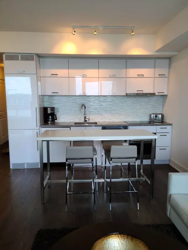 Markham, ON L6G 0G5,8081 Birchmount RD #1417