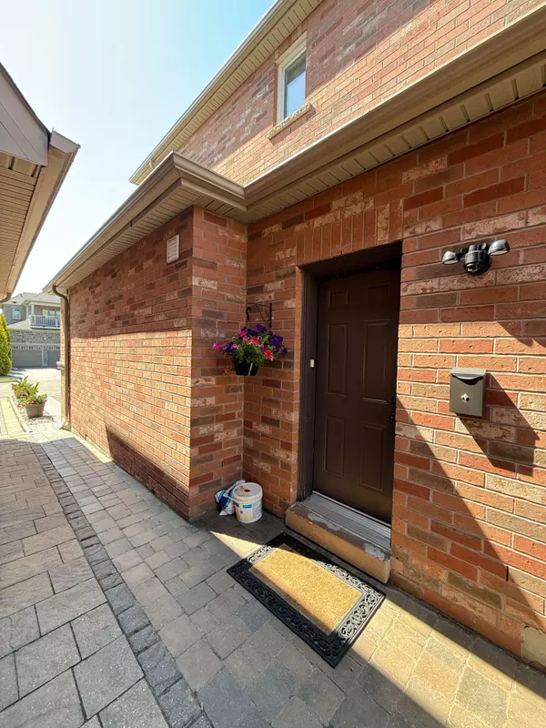103 Valle AVE, Vaughan, ON L4H 0N5