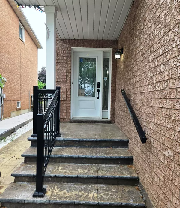 Mississauga, ON L5V 1X1,6136 Ford RD