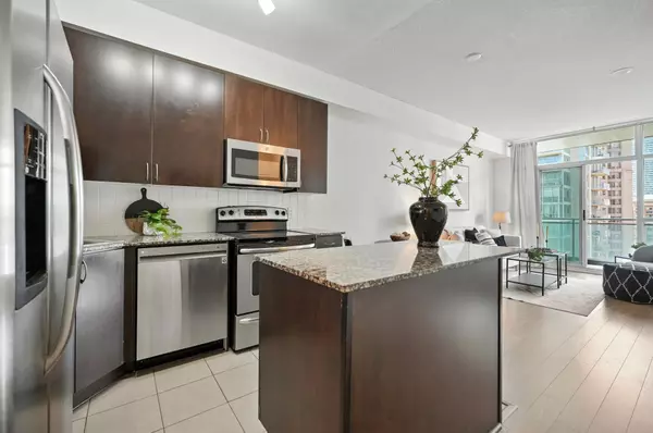 Mississauga, ON L5B 0E8,223 Webb DR #2008
