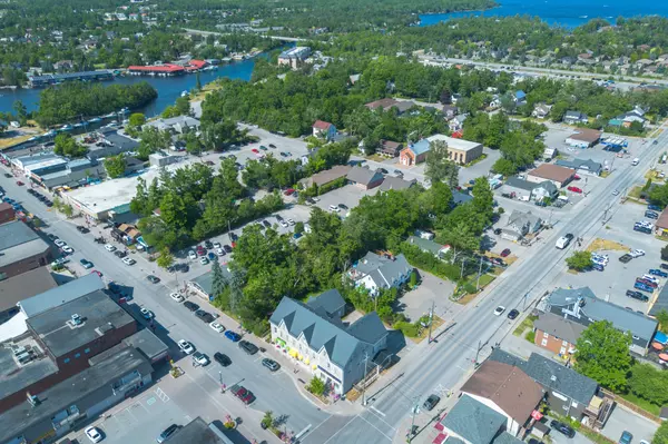 Kawartha Lakes, ON K0M 1A0,84 Bolton and William ST