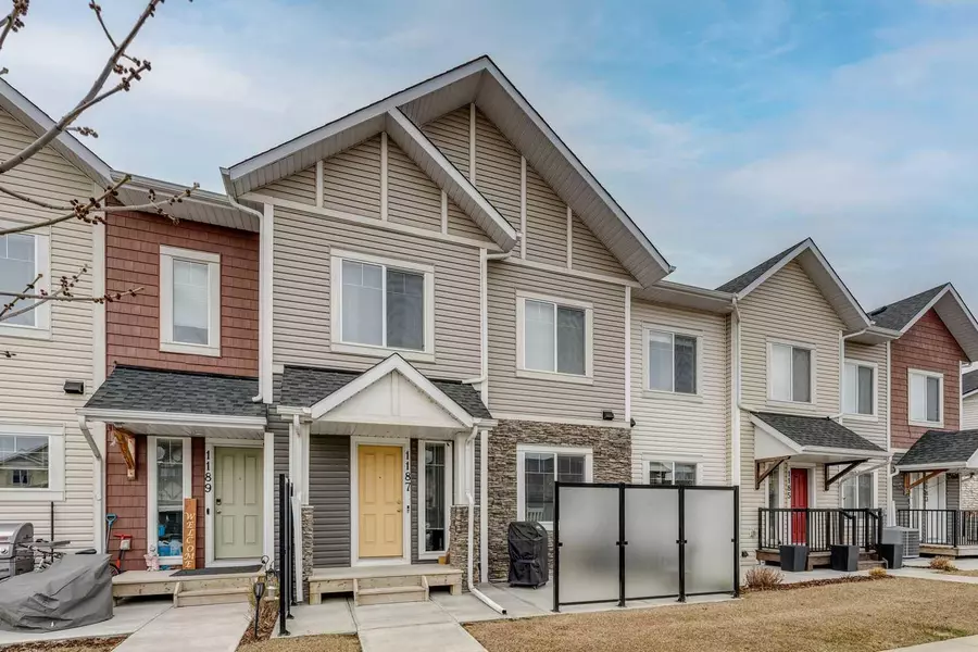 1187 Channelside DR SW, Airdrie, AB T4B 4L3
