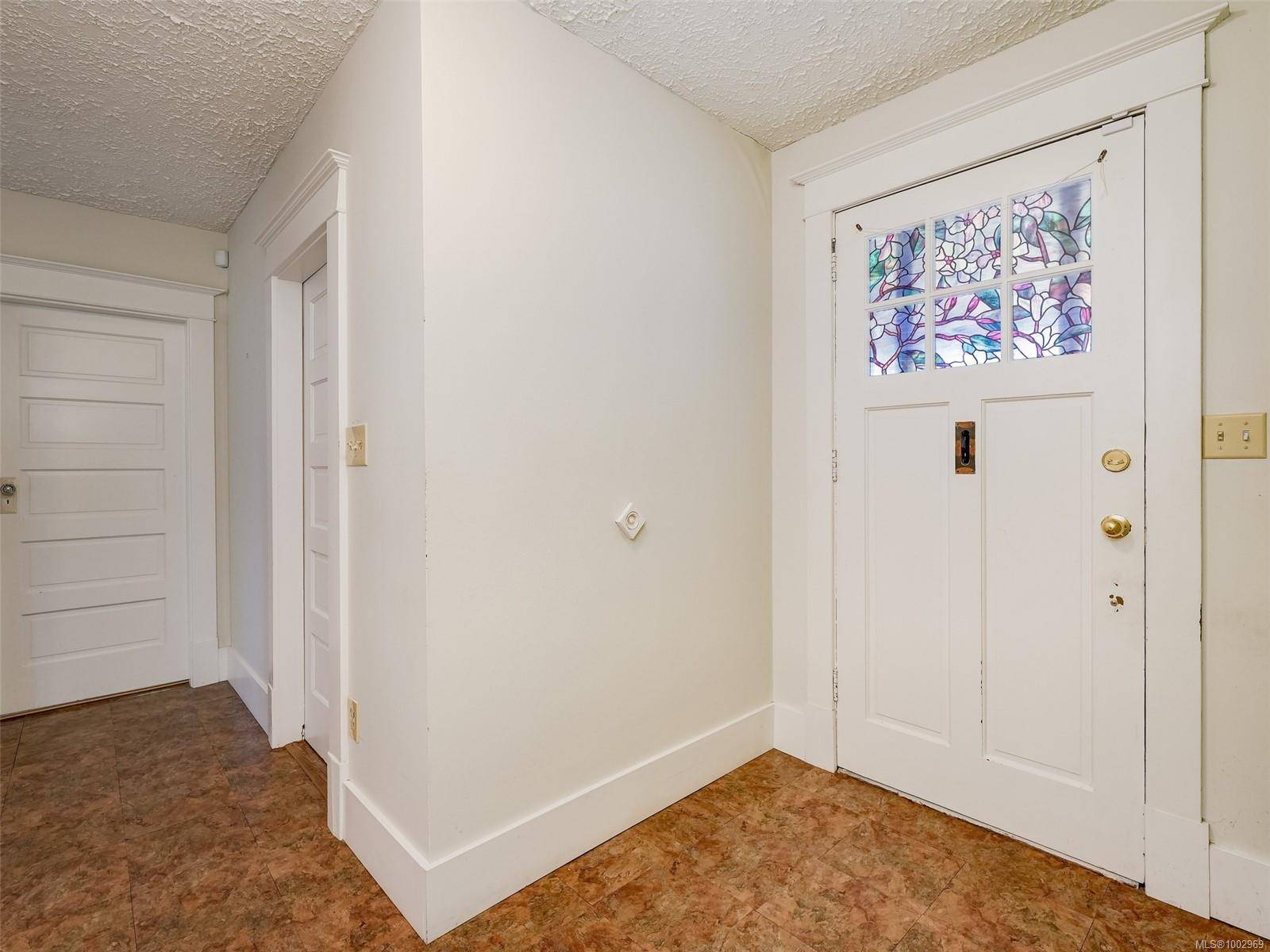 Oak Bay, BC V8R 5W2,1530 Clive Dr