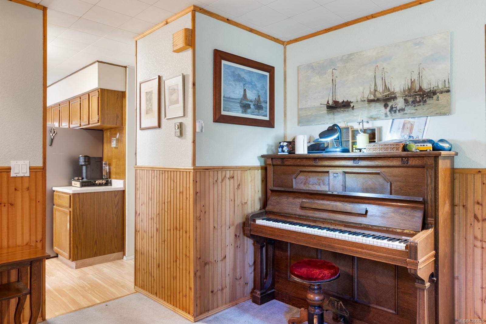 Courtenay, BC V9N 9K9,850 Timberlane Rd