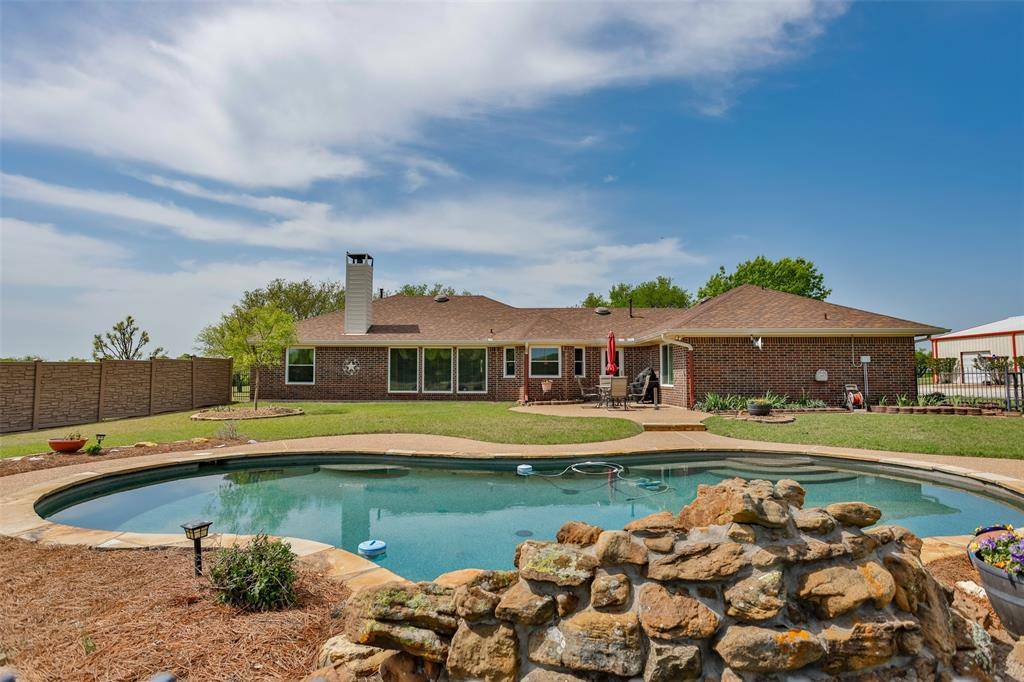 Sanger, TX 76266,6768 Cub Lane