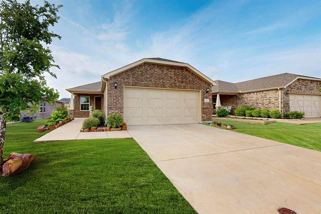 904 Rough Hollow Drive, Mckinney, TX 75071
