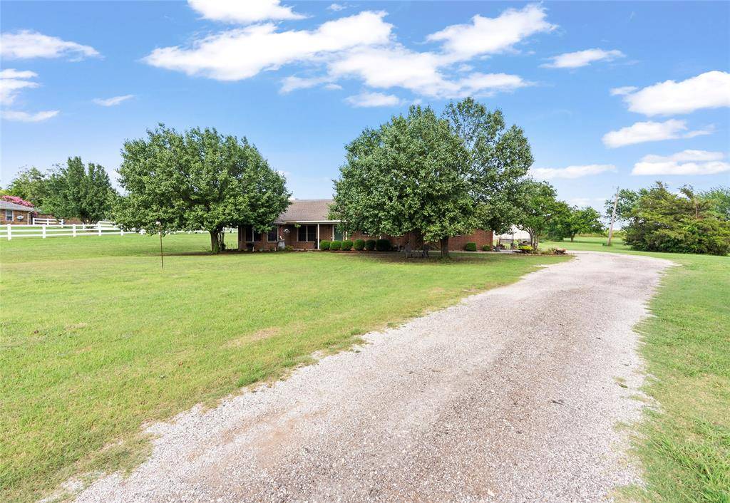 Sanger, TX 76266,6562 Canyon Road