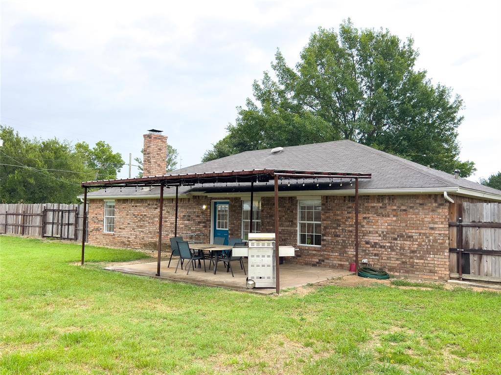 Nocona, TX 76255,310 W Cedar Street
