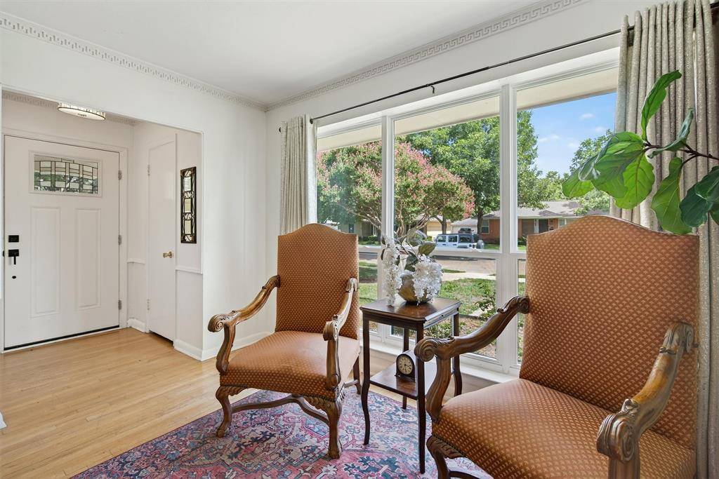 Dallas, TX 75214,6405 Glennox Lane
