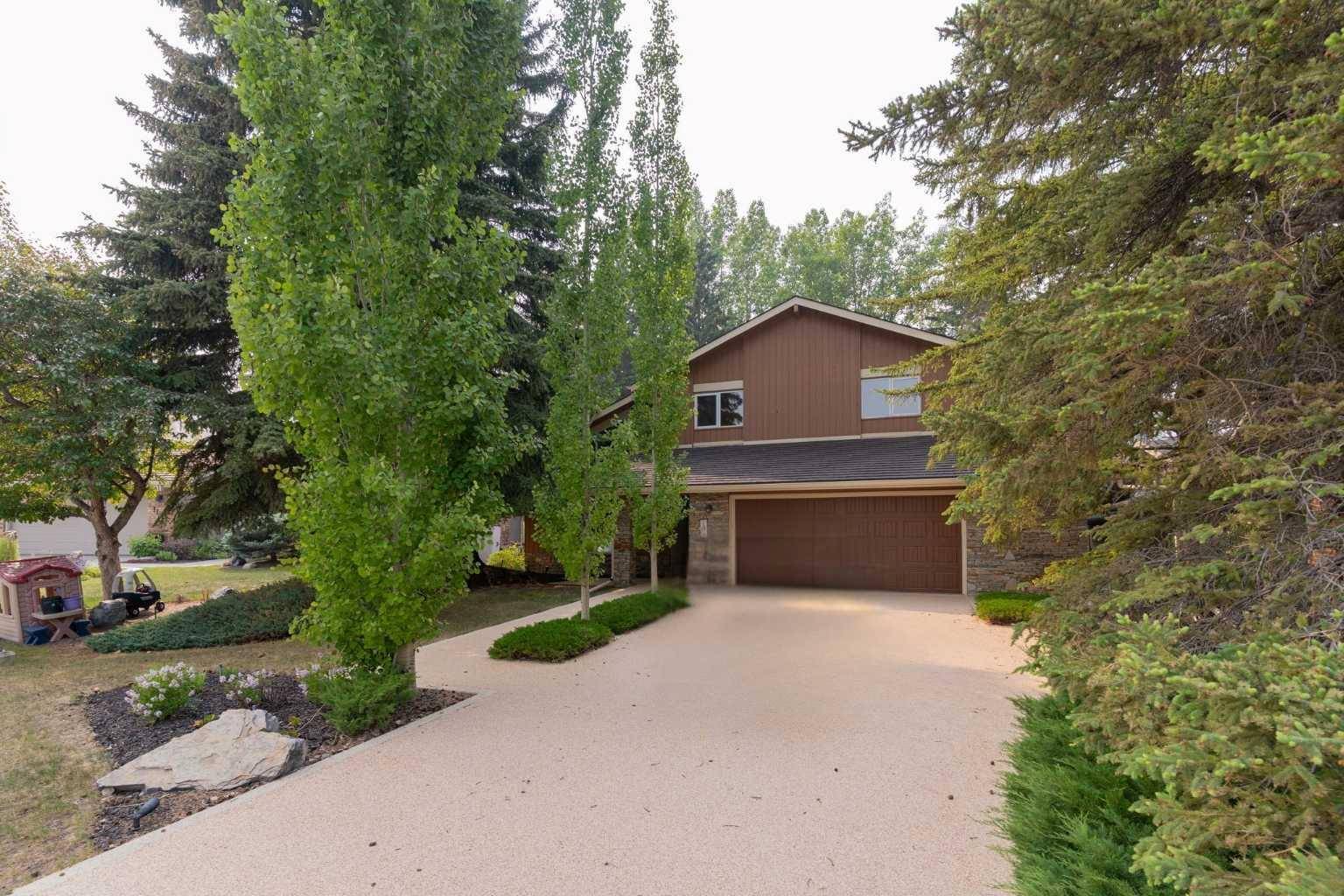 108 Varsity Estates PL NW, Calgary, AB T3B 3B6