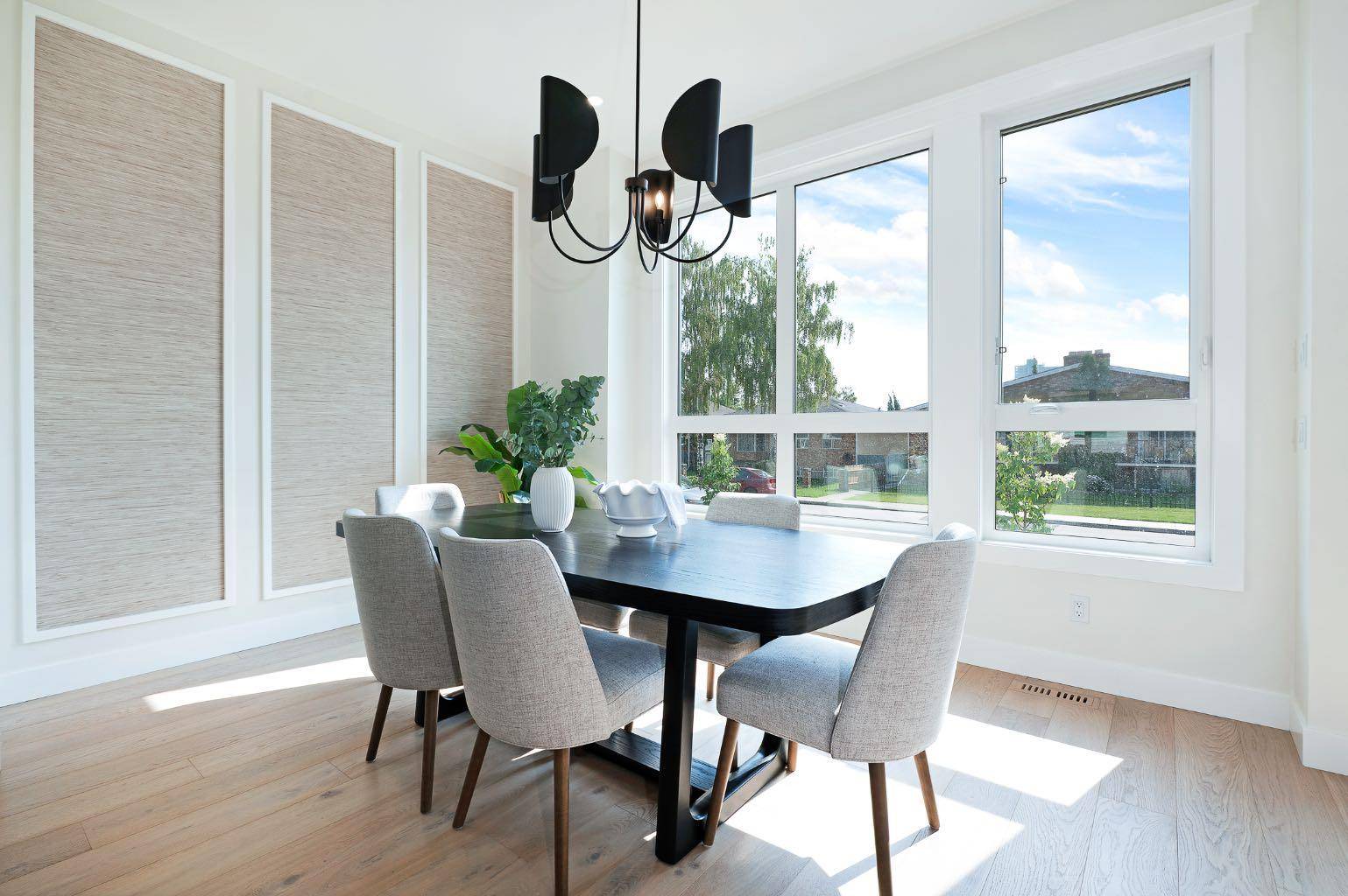 Calgary, AB T3C 1X5,1137 41 ST Southwest