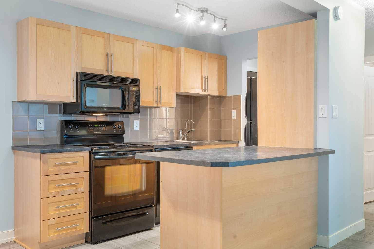Calgary, AB T2R 0R5,620 15 AVE Southwest #102