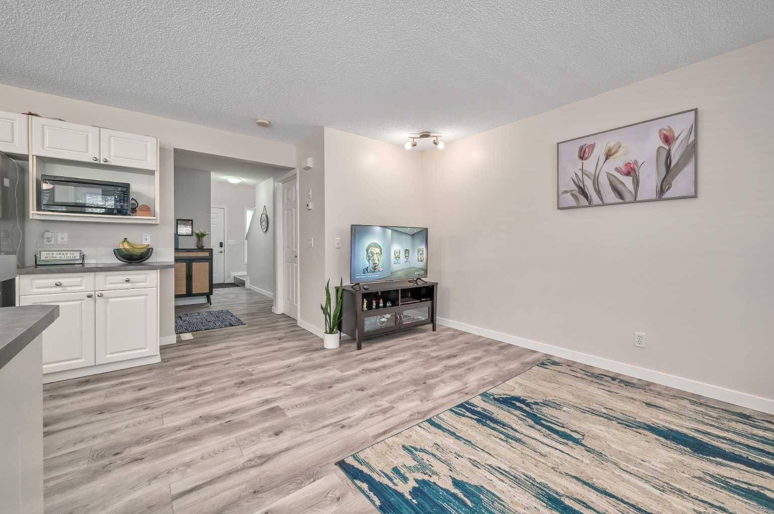 Calgary, AB T3A6L3,77 Hidden Creek Rise Northwest