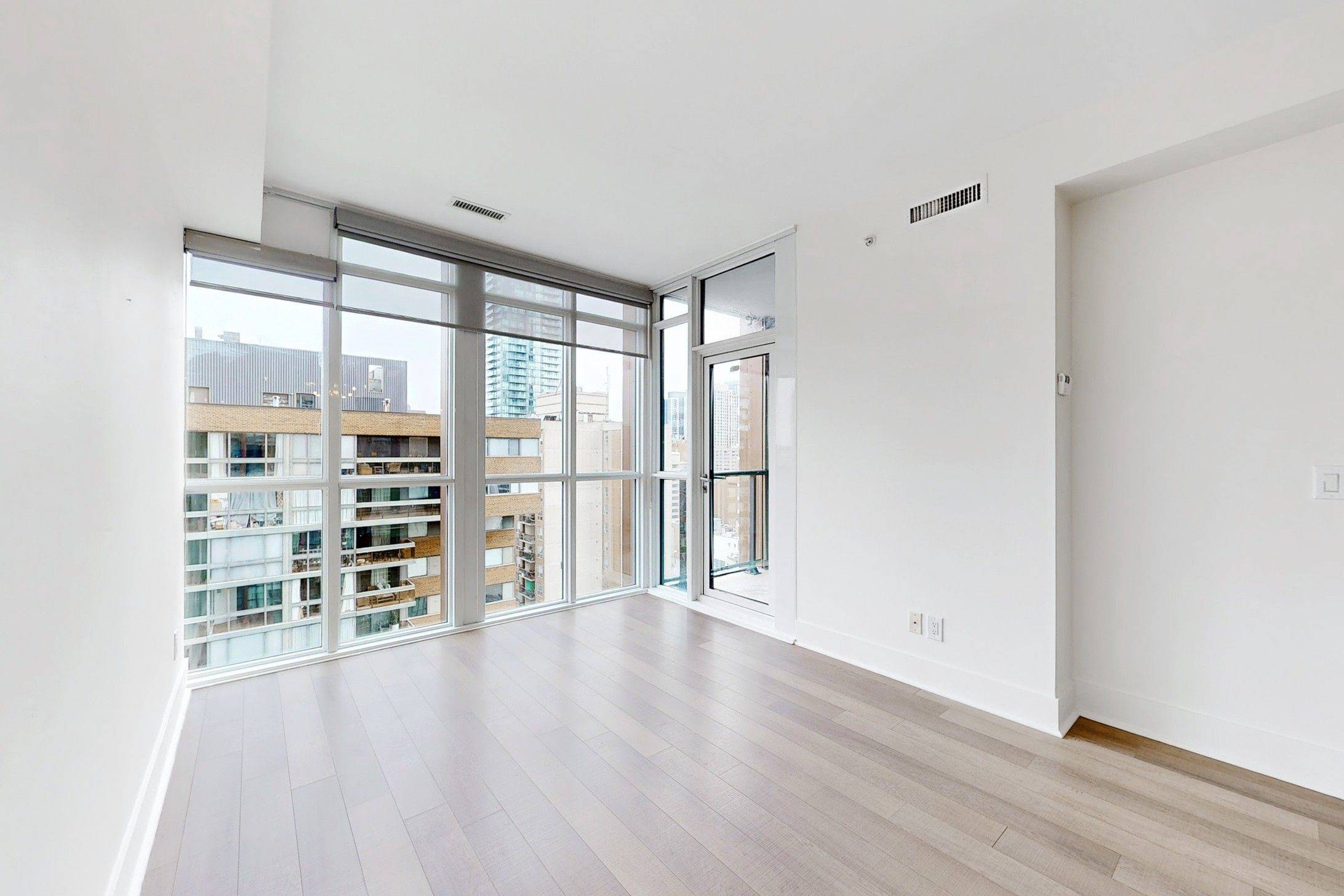 Toronto C02, ON M5R 0B5,32 Davenport RD #1306