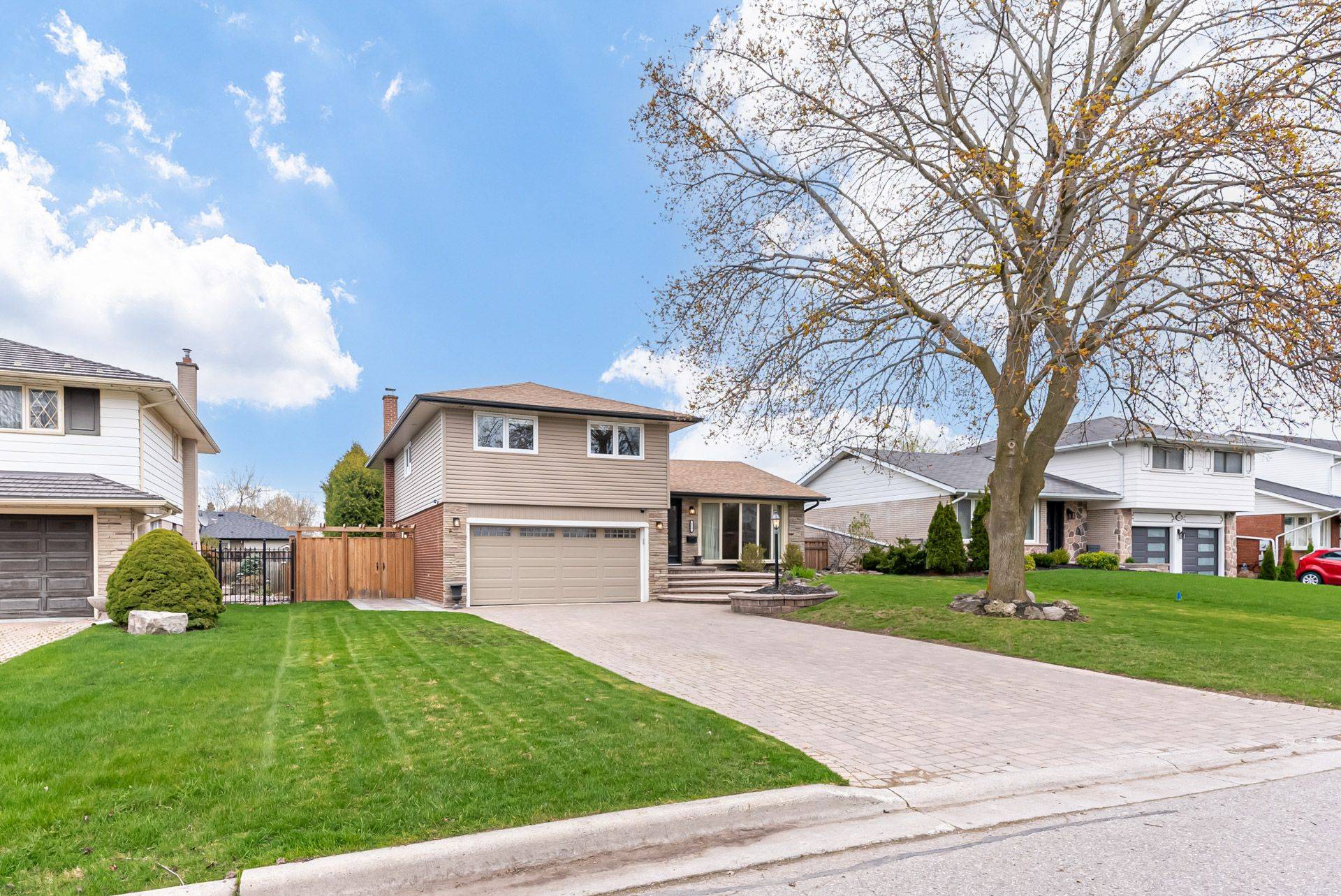 Oshawa, ON L1J 5K5,853 Fernhill BLVD