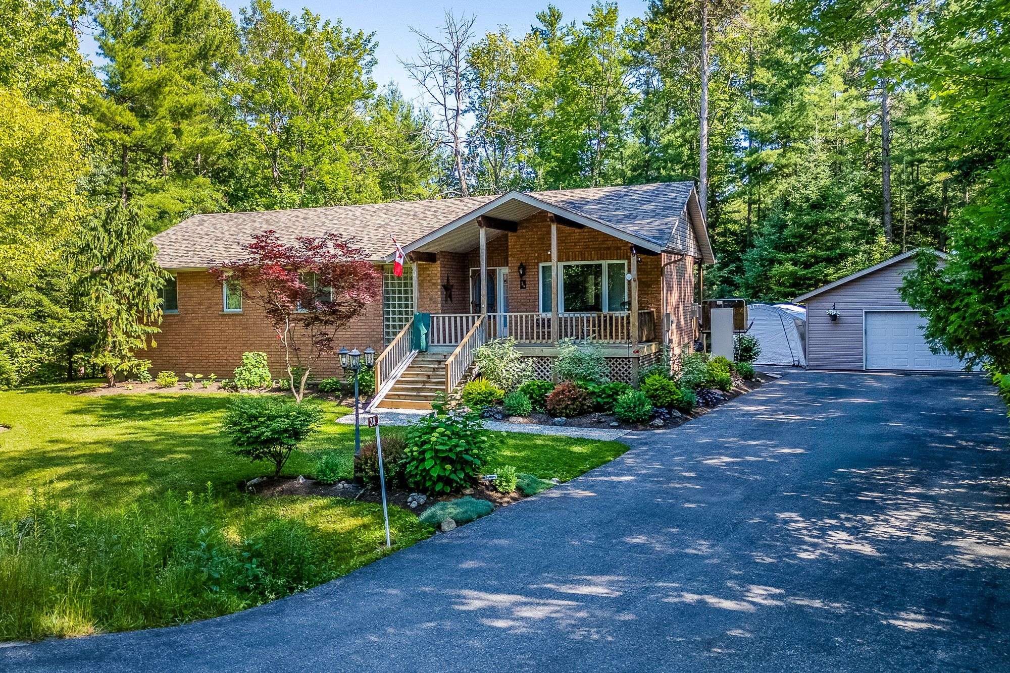 Tiny, ON L0L 2T0,34 Pineshore CRES E