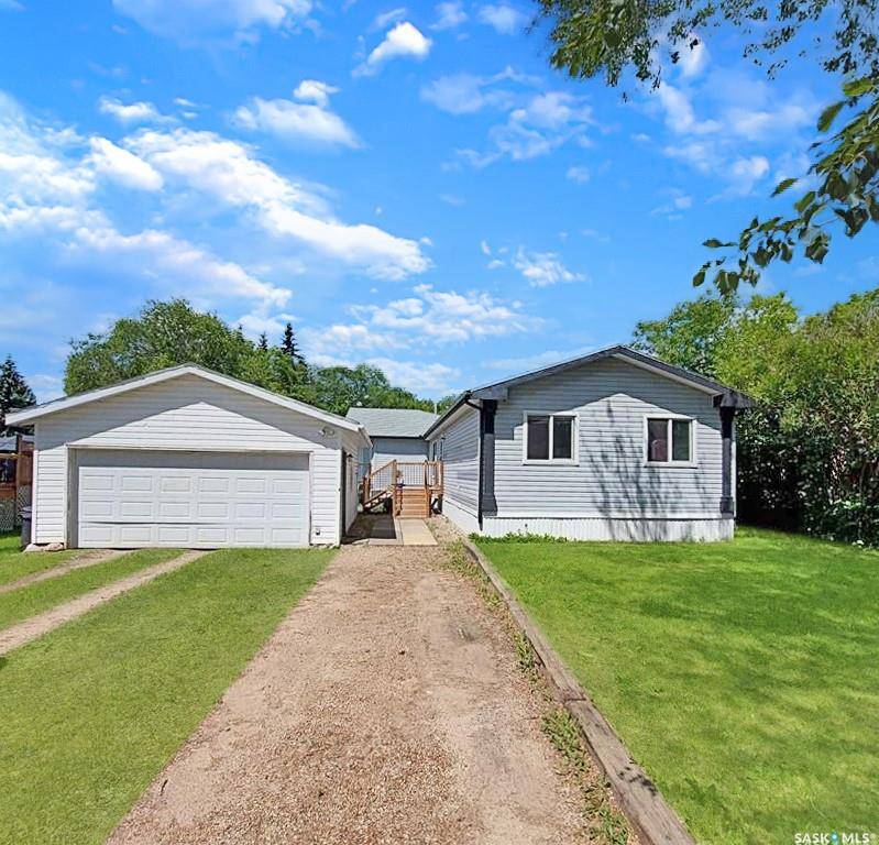 118 4th AVENUE E, Neilburg, SK S0M 2C0
