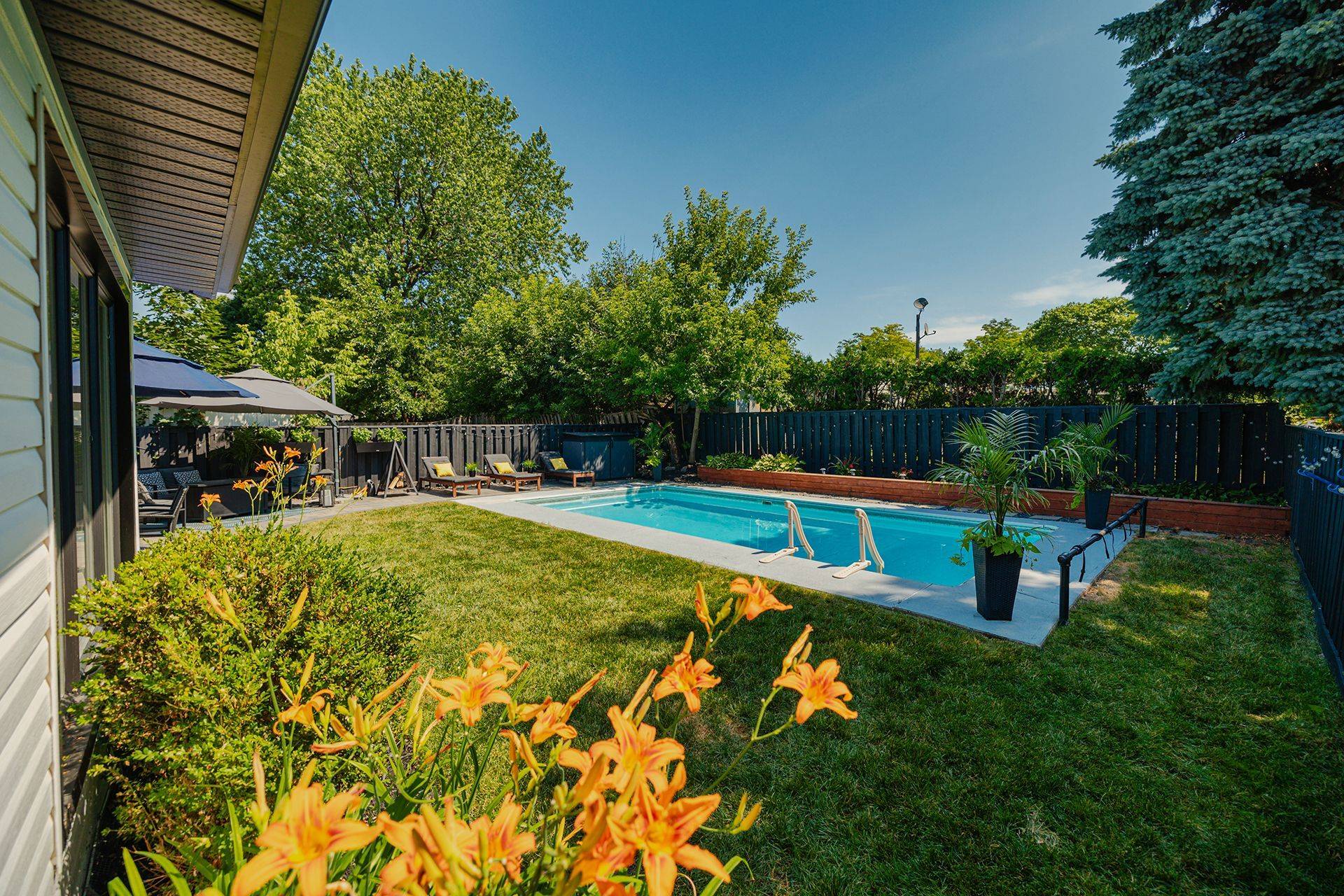 Brampton, ON L6V 1Z9,22 Madoc DR