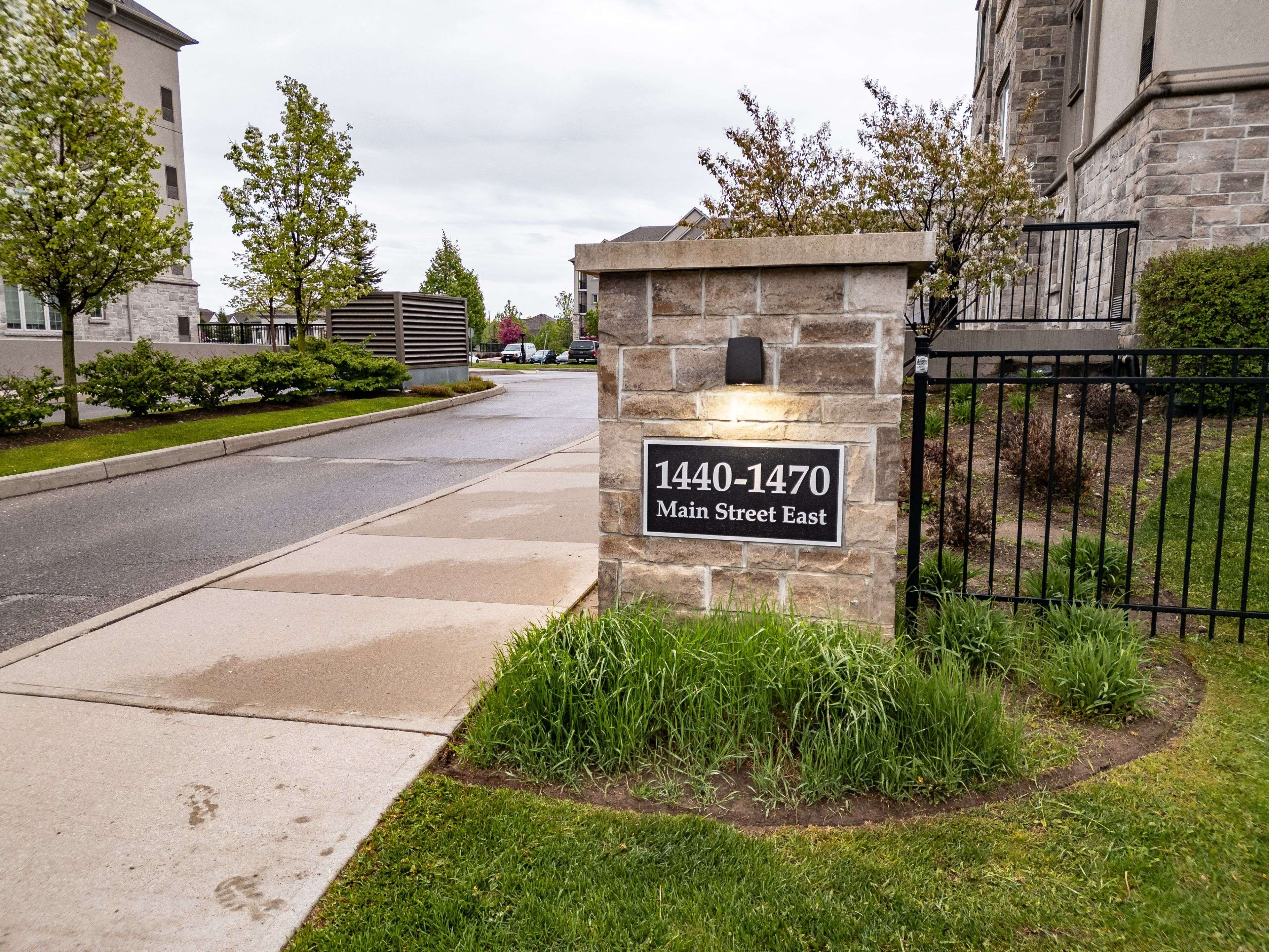 Milton, ON L9T 8W3,1440 Main ST E #108