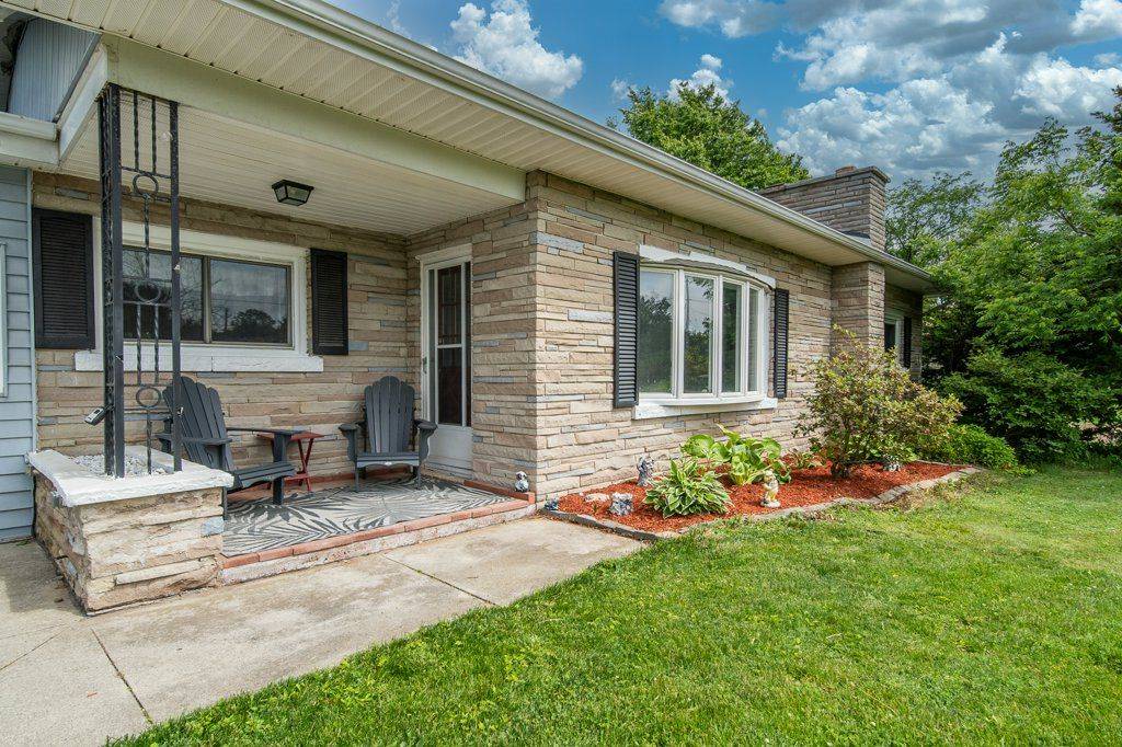 Kingston, ON K7L 4V4,1810 Sydenham RD