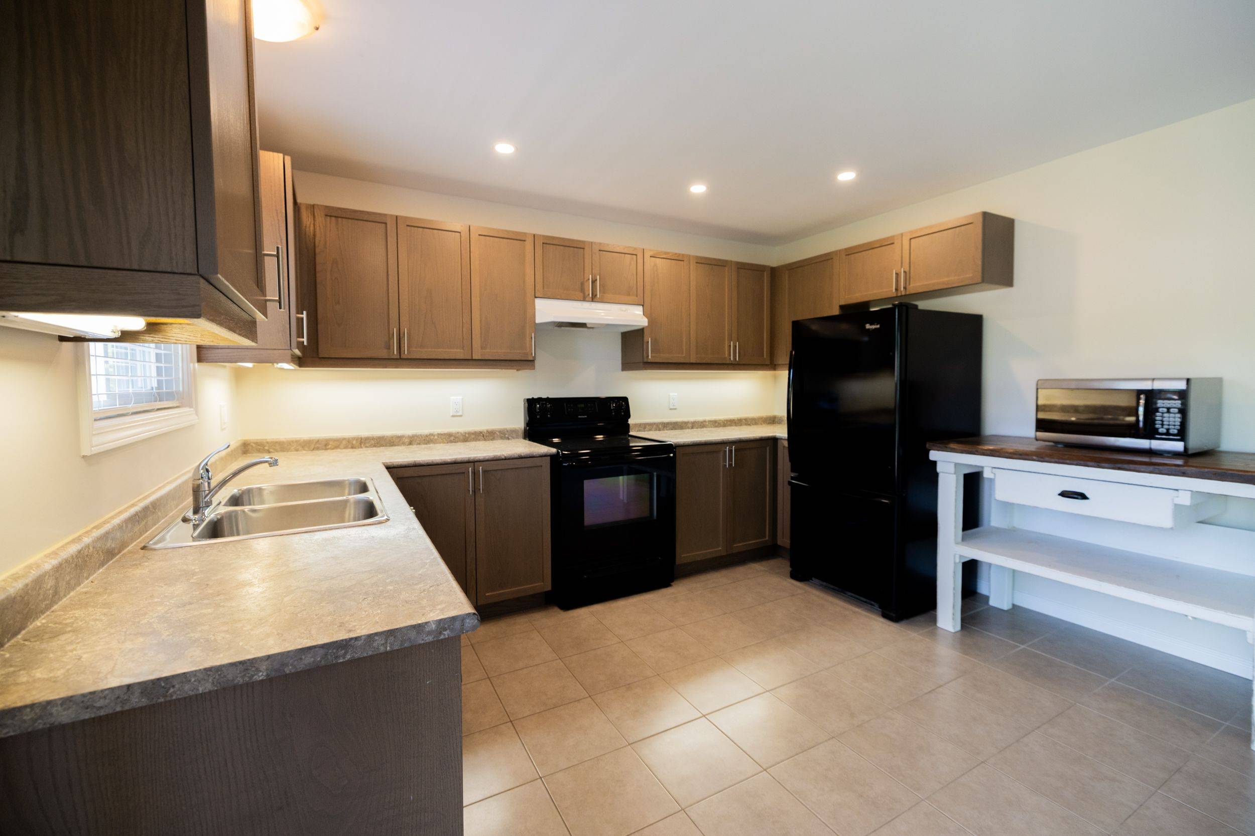 Selwyn, ON K9L 0G4,63 Summer LN