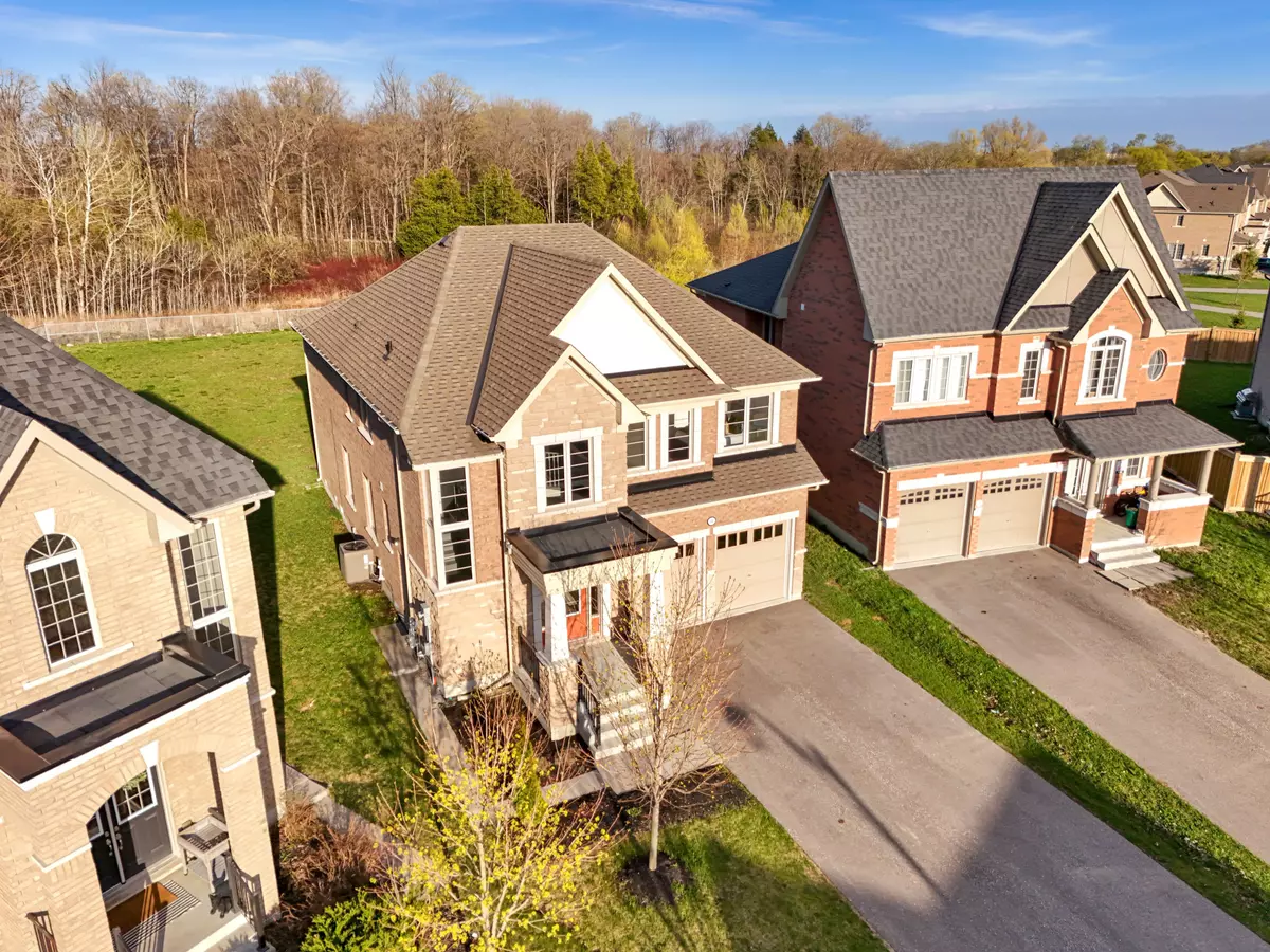 Oshawa, ON L1L 0M1,2485 Bandsman CRES
