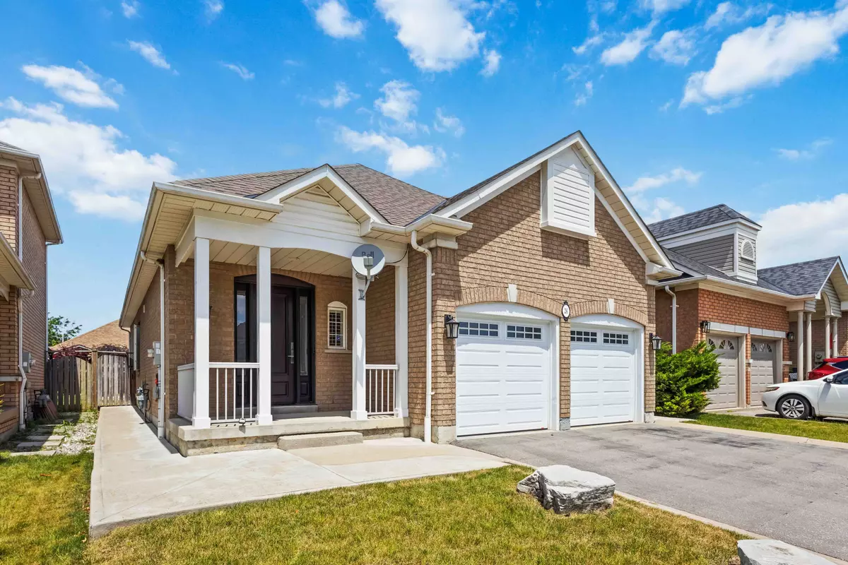 Whitby, ON L1R 2X7,26 Disney CT