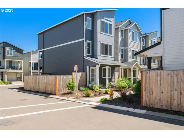 Newberg, OR 97132,1445 N STEIWER LN