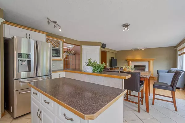 Calgary, AB T3K5J4,175 Panorama Hills Close Northwest