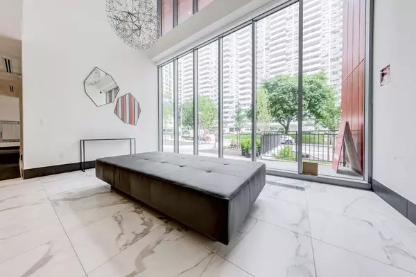 Toronto C10, ON M4S 0E4,50 Dunfield AVE #2715