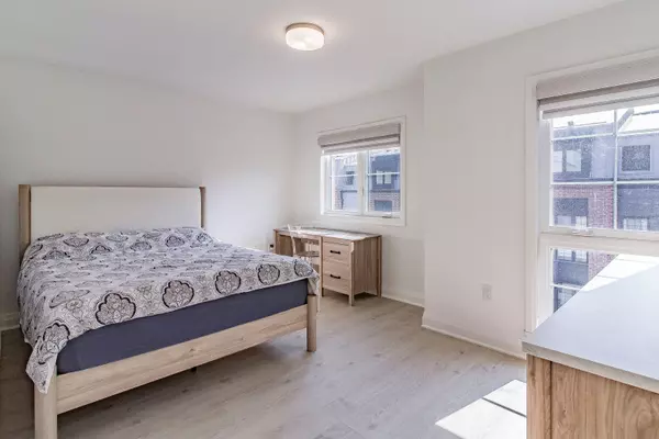 114 Alton CRES #(Third level 1St Br), Vaughan, ON L4J 8A2