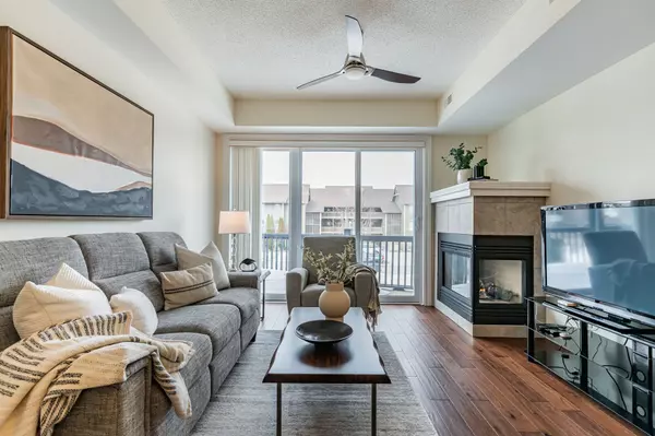 Collingwood, ON L9Y 5C7,465 Mariners WAY