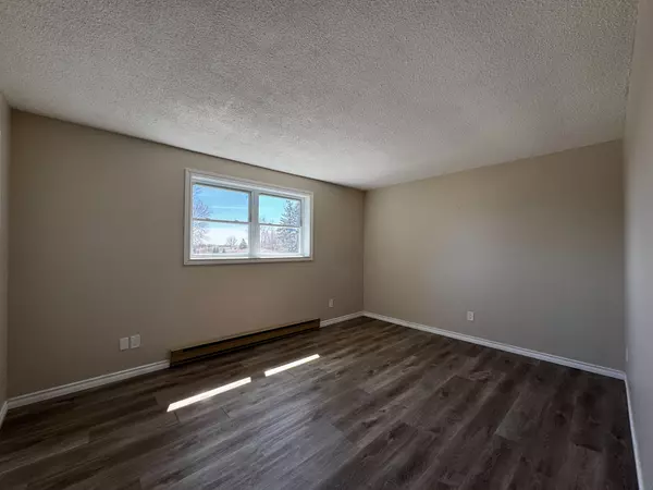Timmins, ON P4P 1C4,249 Malette CRES